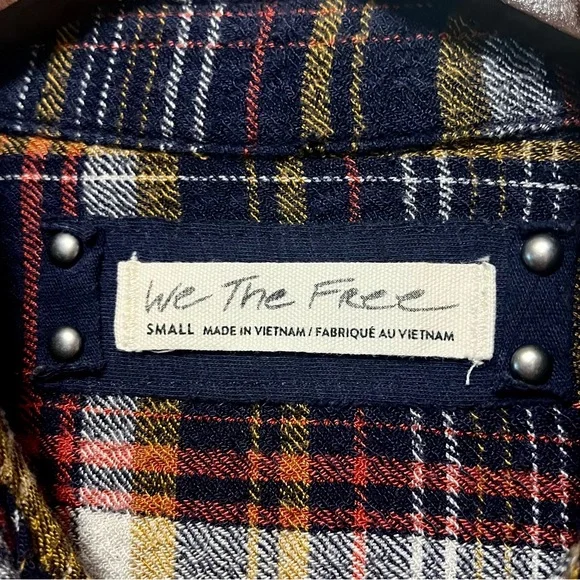 WE THE FREE PEOPLE Blue Plaid Flannel Shirt RIVETED Womens S Button Up Oversized - Picture 8 of 16
